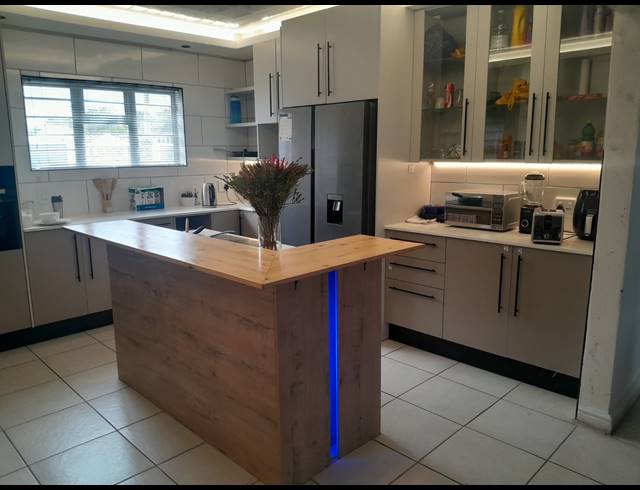 1 bed property to rent in RAVENSMEAD